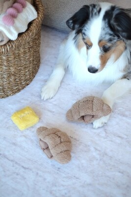 Joliepaw - Butter Croissant Snuffle Toy