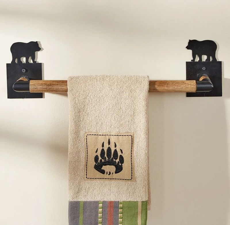 Wild Woods Bear Towel Bar