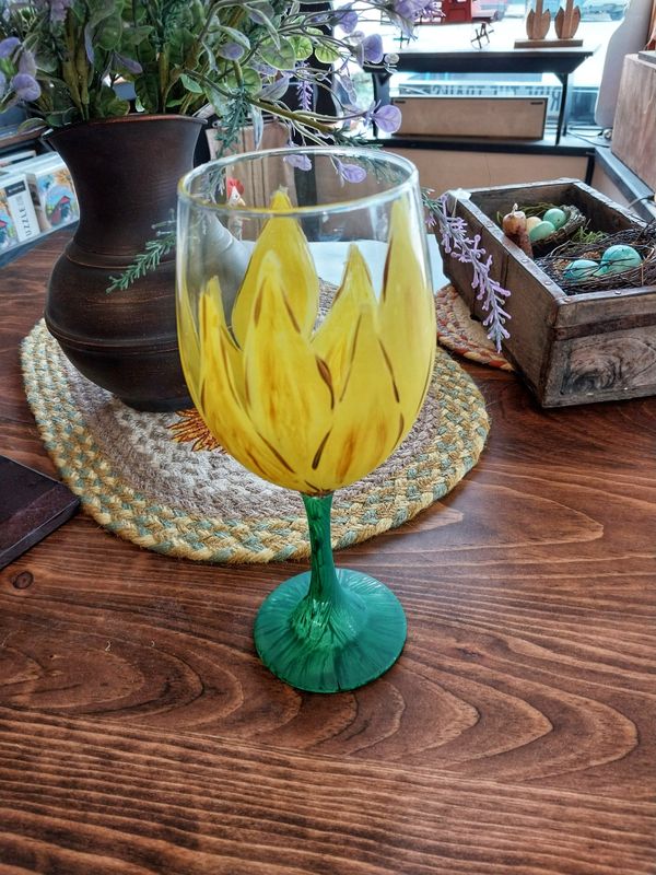 Sunflower Wine Glass