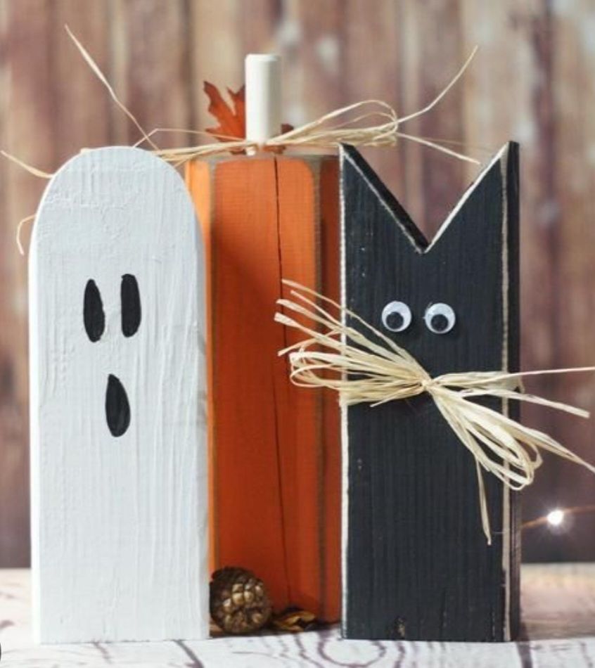 Wooden Halloween Decor
