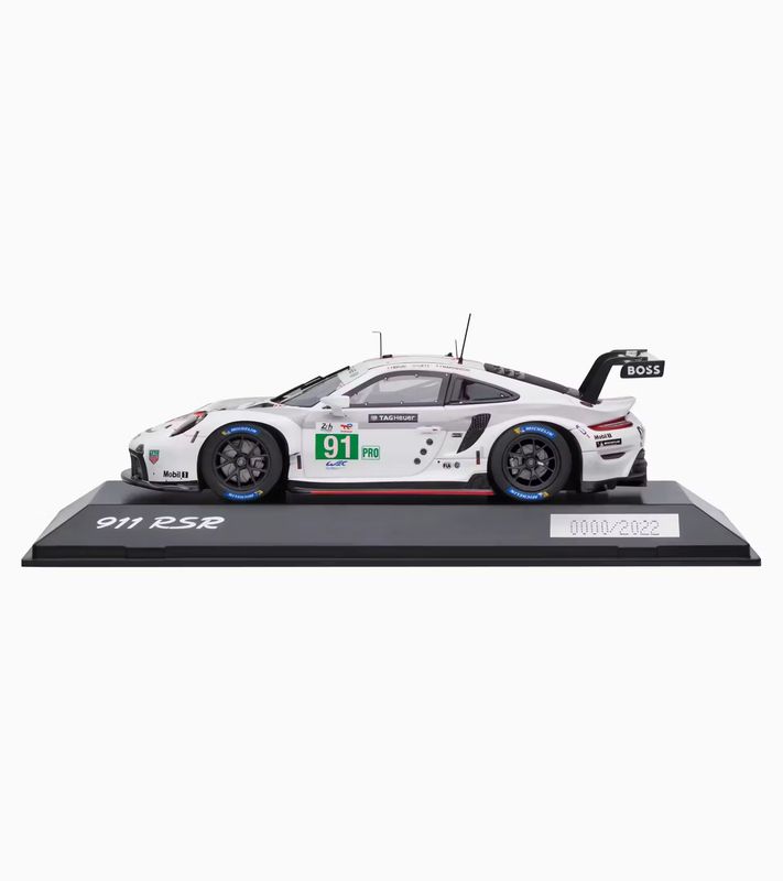 Porsche - 911 RSR Le Mans