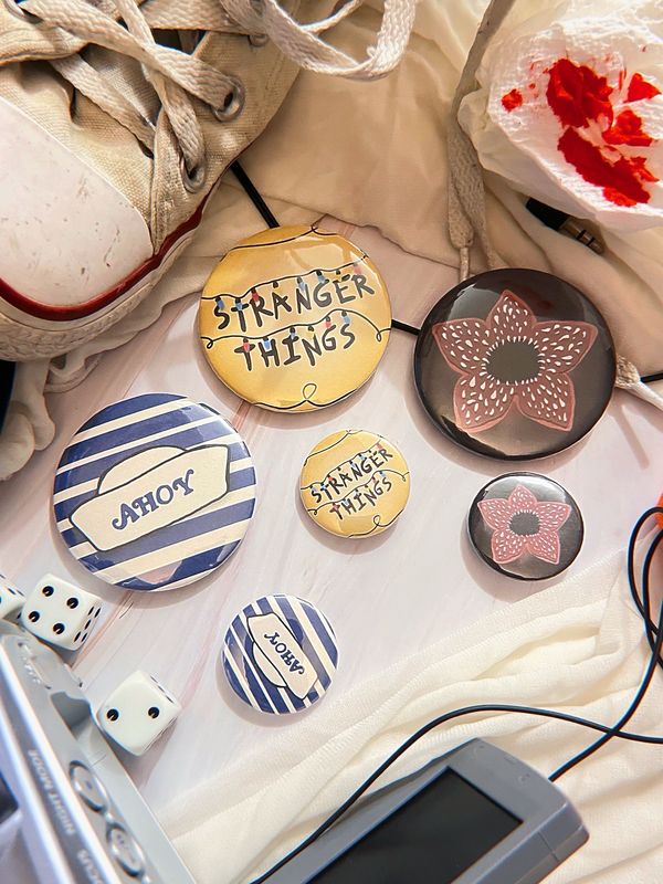 Badges - Stranger Things