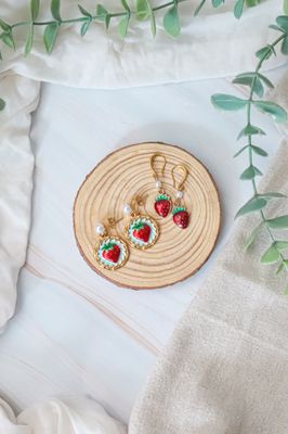 Boucle d'oreille - Fraise