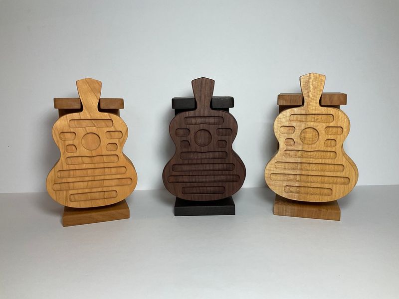Coaster set of 4 with stand