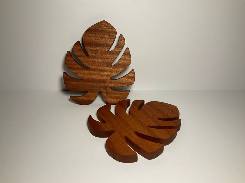 Set of 2 Monstera leaf trivets