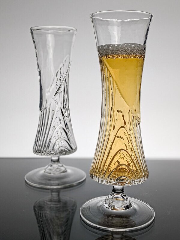 Footed Ellipse Champagne Flute