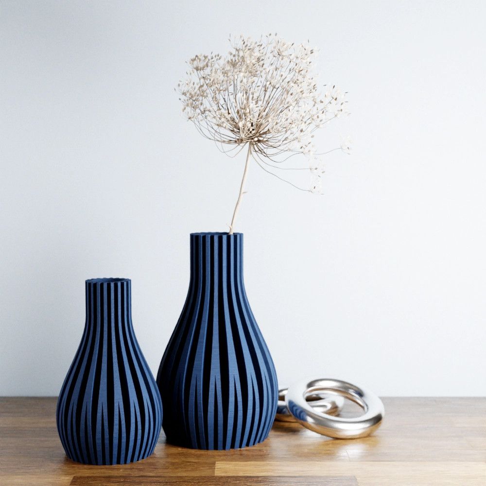 Willow Vase in Navy Blue (10 in)