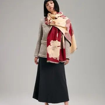Red and Cream Big Floral Reversible Wrap