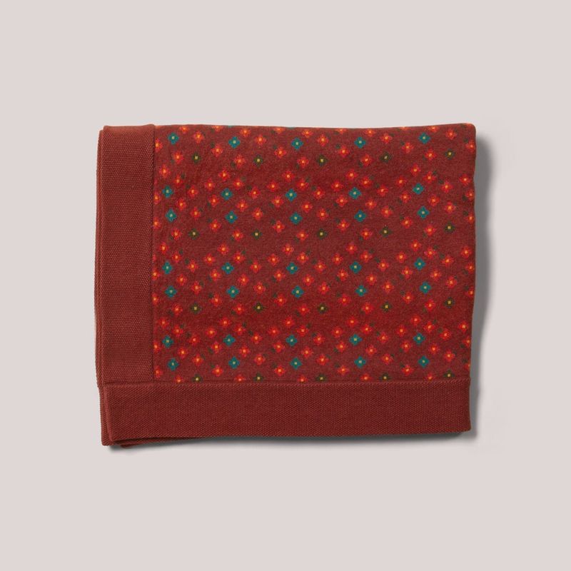 Knitted Blanket - Hazelnut Flowers