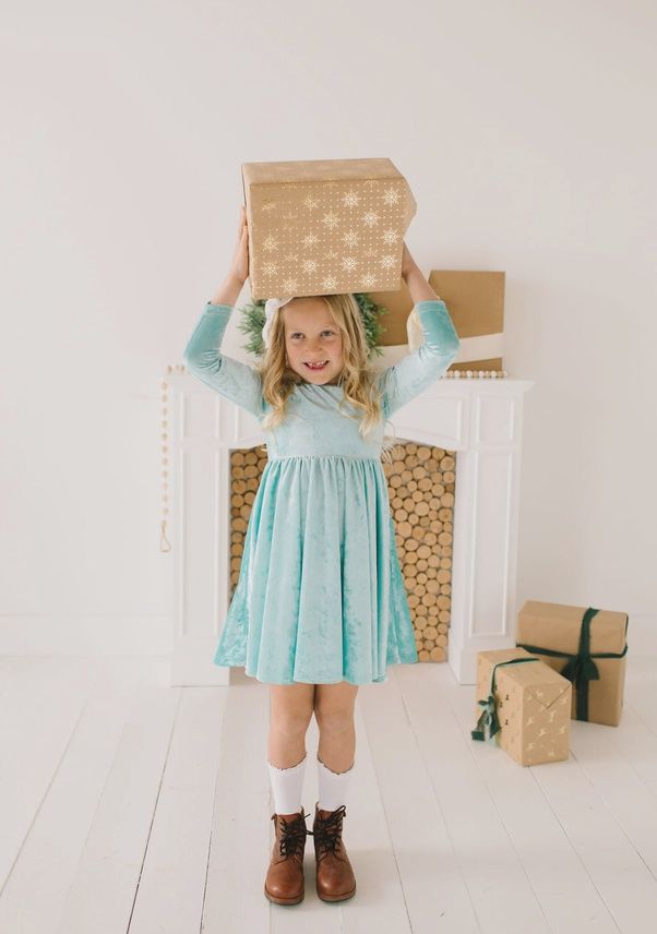 Gwendolyn Dress in Crushed Mint Velvet