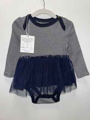 Used - Gap - Long Sleeve Onesie - 12-18M - PWE2219