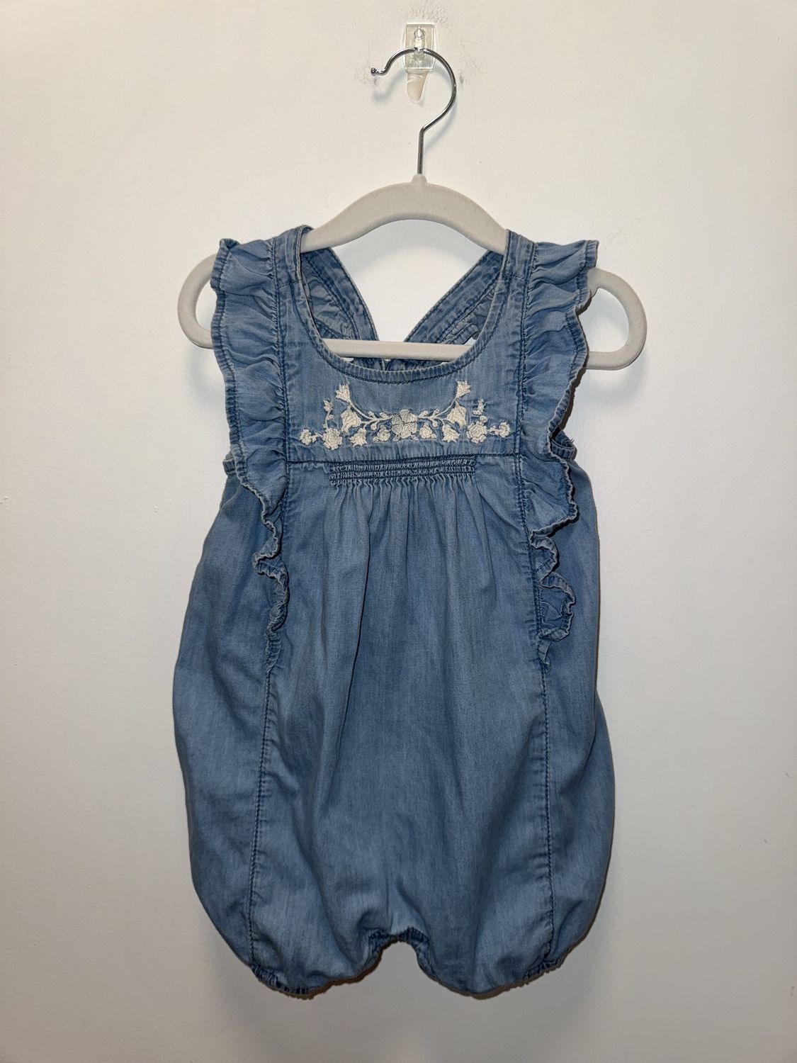 Used - Gap - Sleeveless Onesie - 12-18M - PWE2879