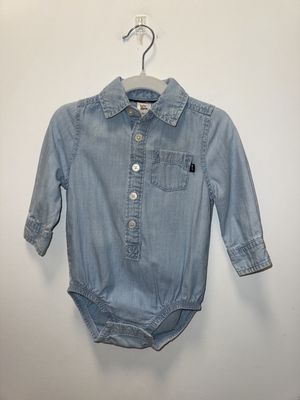 Used - Oshkosh B&#39;Gosh - Long Sleeve Onesie - 9M - PWE2653