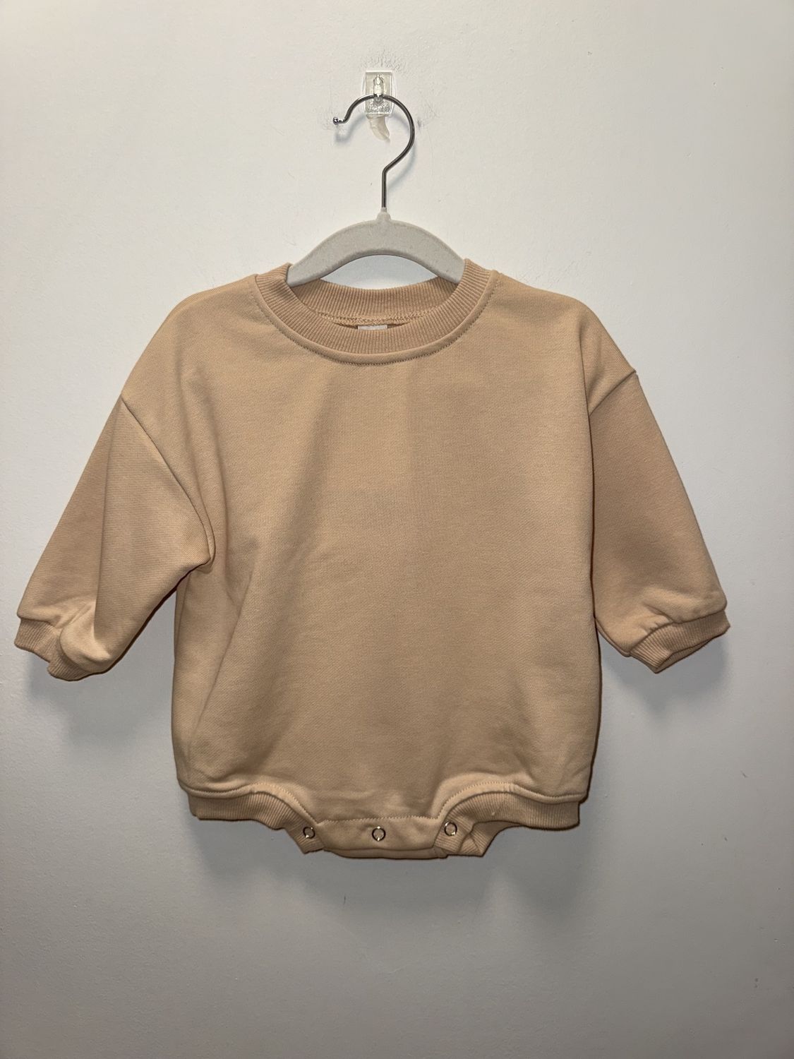 New with Tags - FMPDC Baby - Long Sleeve Onesie - 6-12M - PWE2741