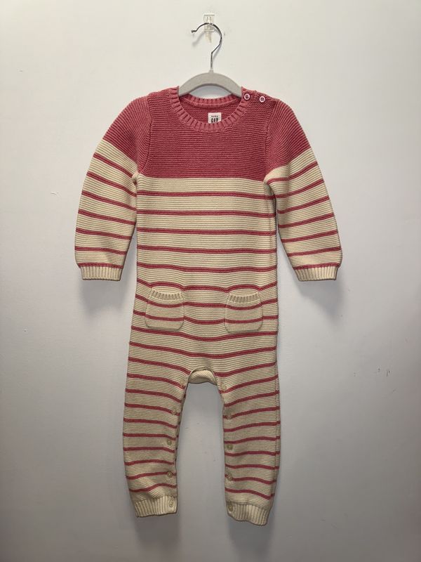 Used - Gap - Long Sleeve Onesie - 18-24M - PWE2715