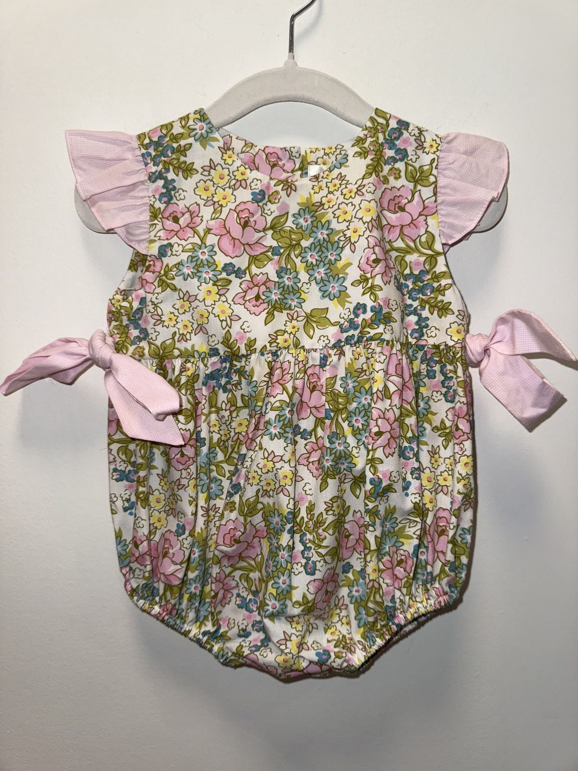 Used - Eliza James Kids - Sleeveless Onesie - 6M - PWE3214