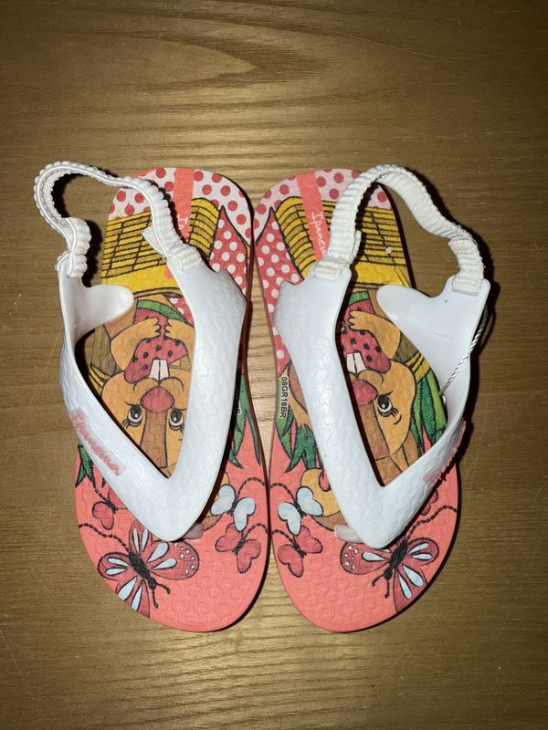 New Without Tags - Ipanema - Sandals - 9 - PWE3283
