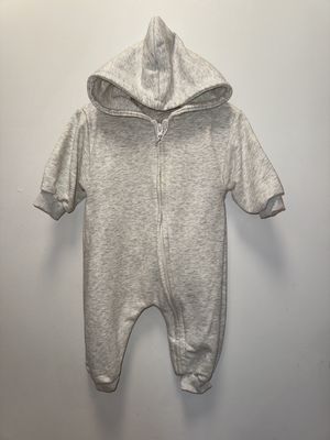 New with Tags - FMPDC Baby - Long Sleeve Onesie - 6-12M - PWE2742