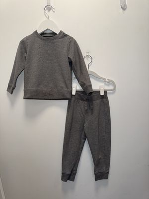 Used - Primary - Long Sleeve Set - 18-24M - PWE2454