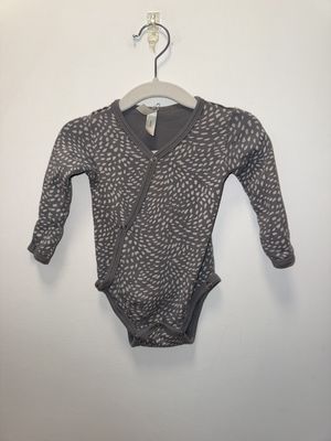 Used - Spearmint Love - Long Sleeve Onesie - 3-6M - PWE3699
