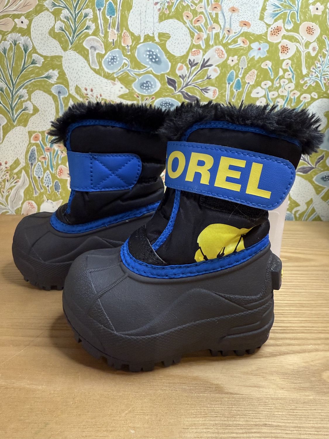 Used - Sorel - Snow Boots - 4 - PWE3925