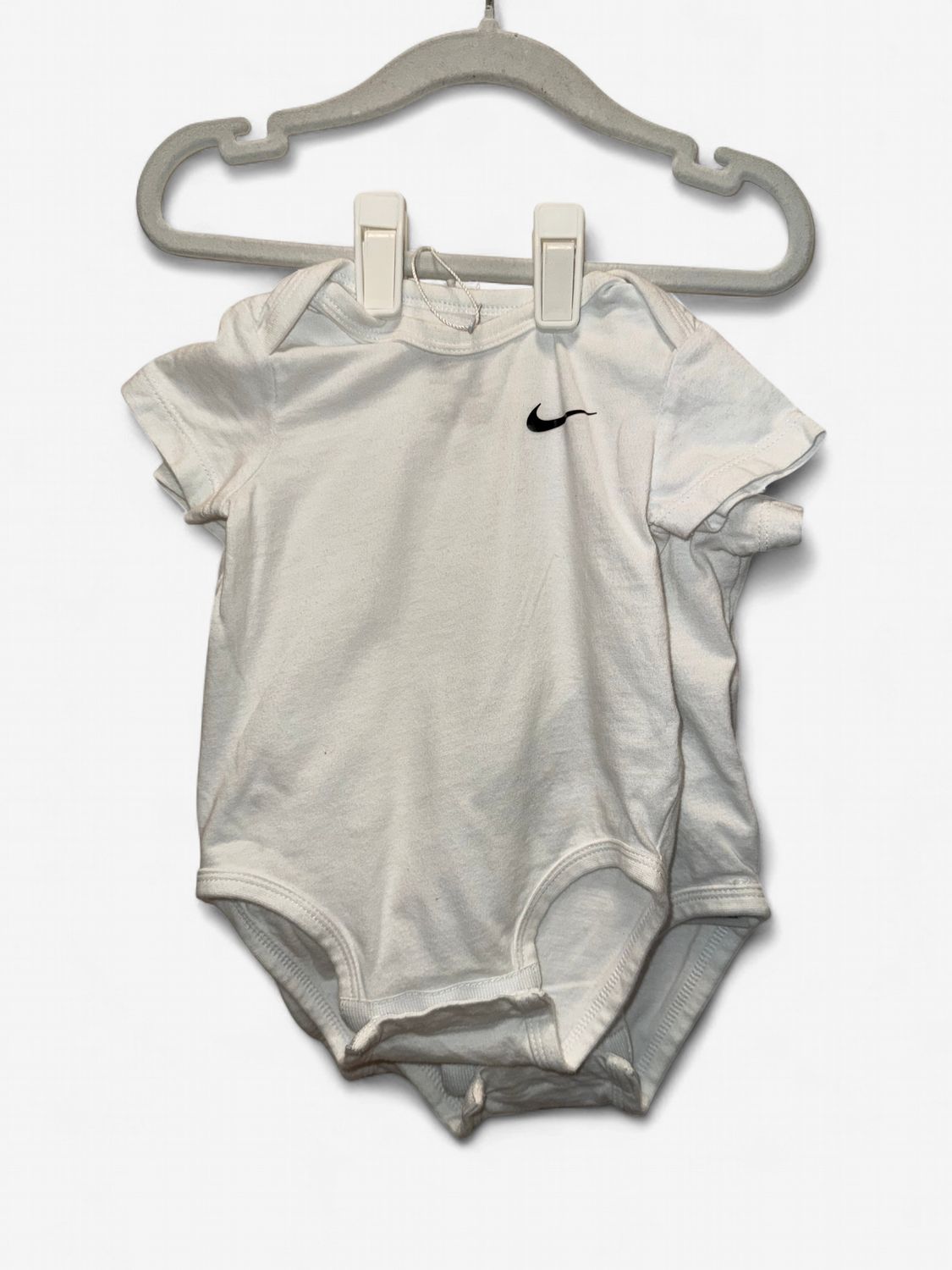 Used - Nike - Short Sleeve Onesie - Set of 3 - 6M - PWE5237