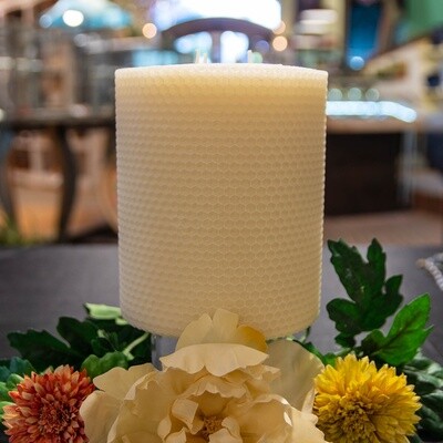 Little Bee 6″ x 5″ Hand Rolled 3-Wick Beeswax Pillar Candle