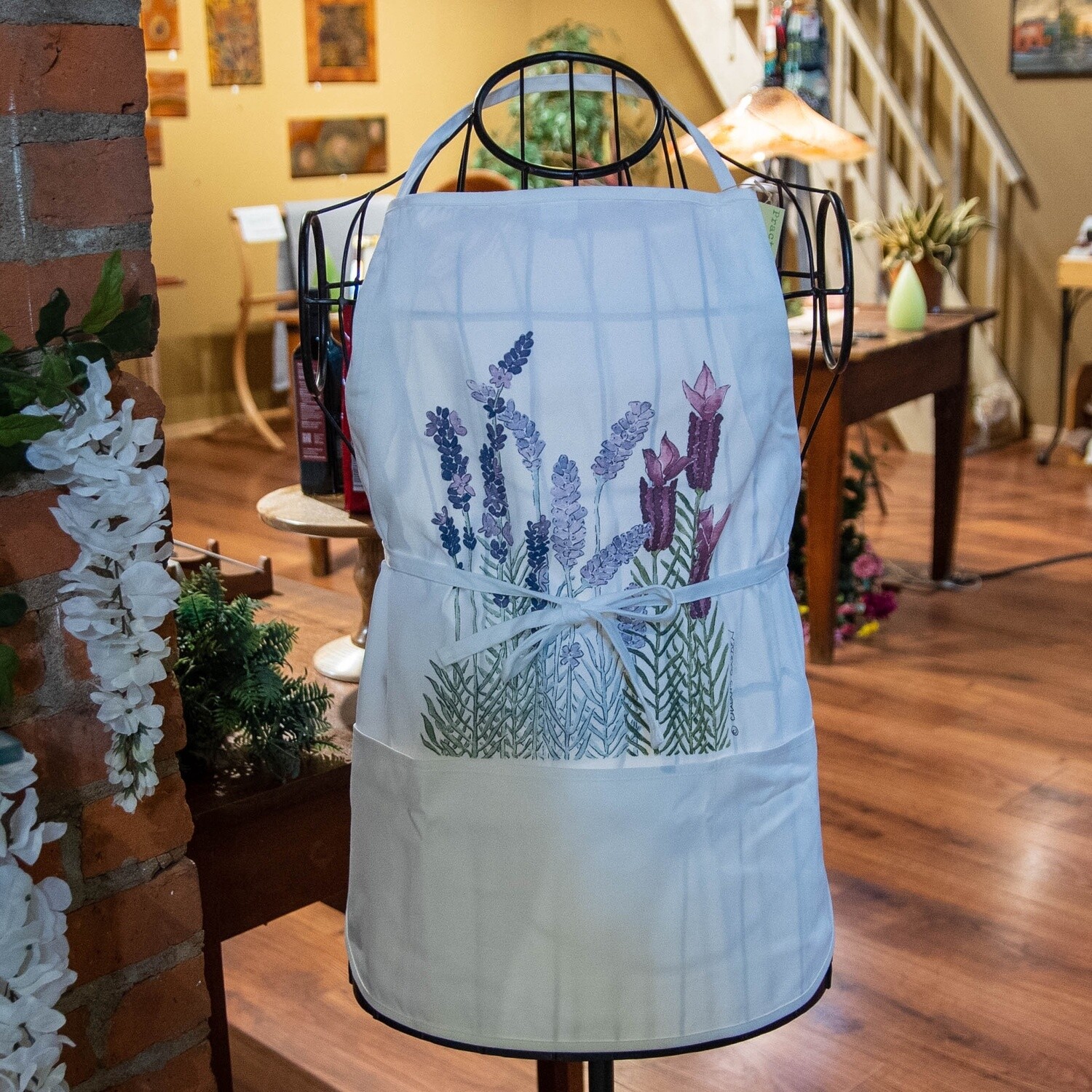 Chavah&#39;s Garden Aprons, Design: Lavender