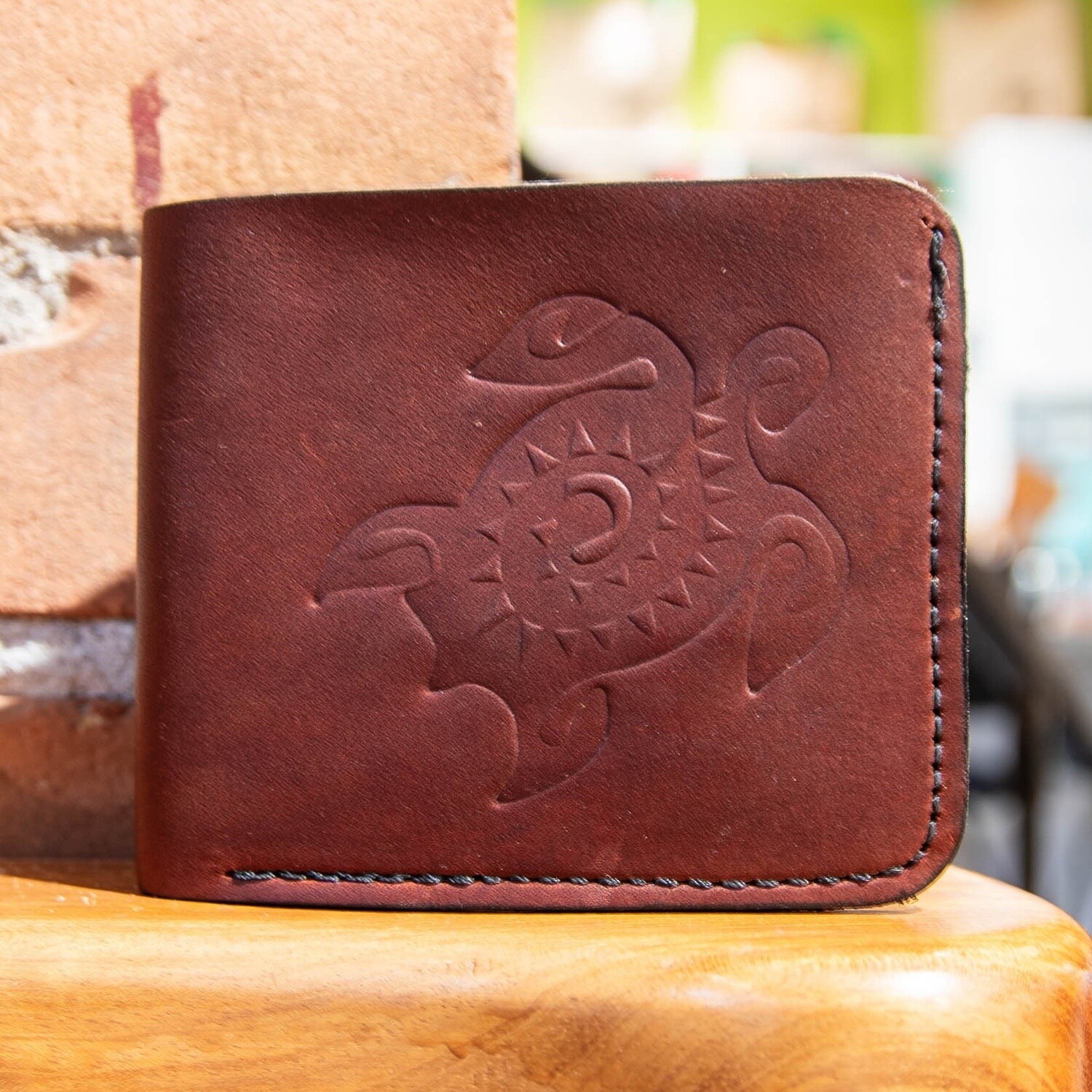 Uncle Joe&#39;s Leather Bi-Fold Wallet (Sea Turtle)