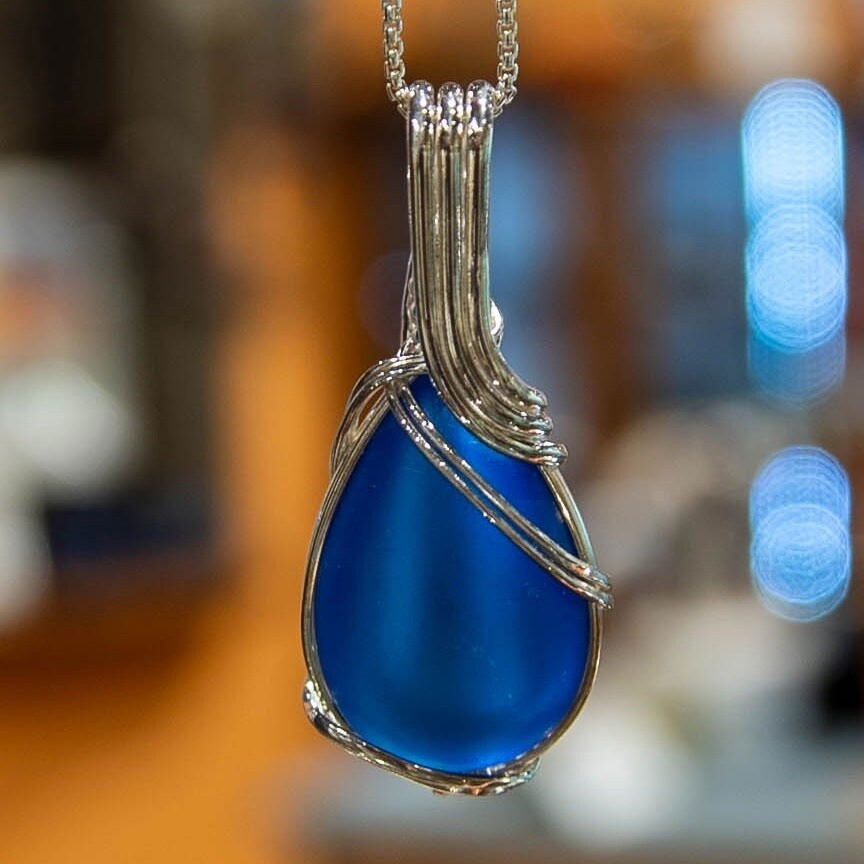 LeightWorks Wire Wrapped Crystal Pendants (Frosted)