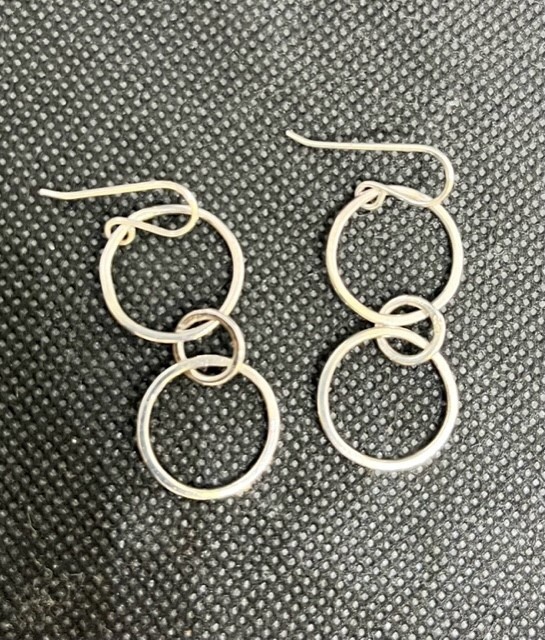 O&#39;Brien Ear Sinple Triple Circle Links