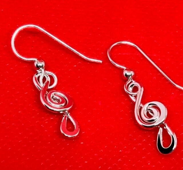 Reflections In Silver Ear G Clef