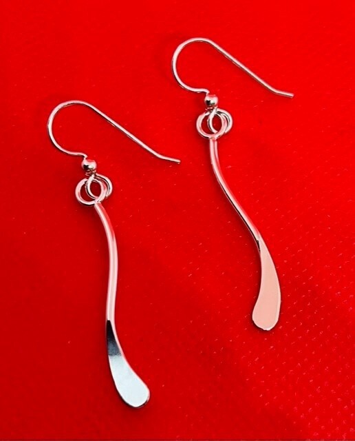 Reflections In Silver Ear Forged Squiggle