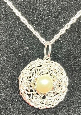 MetaLace Necklace Small Lace Circle with Pearl