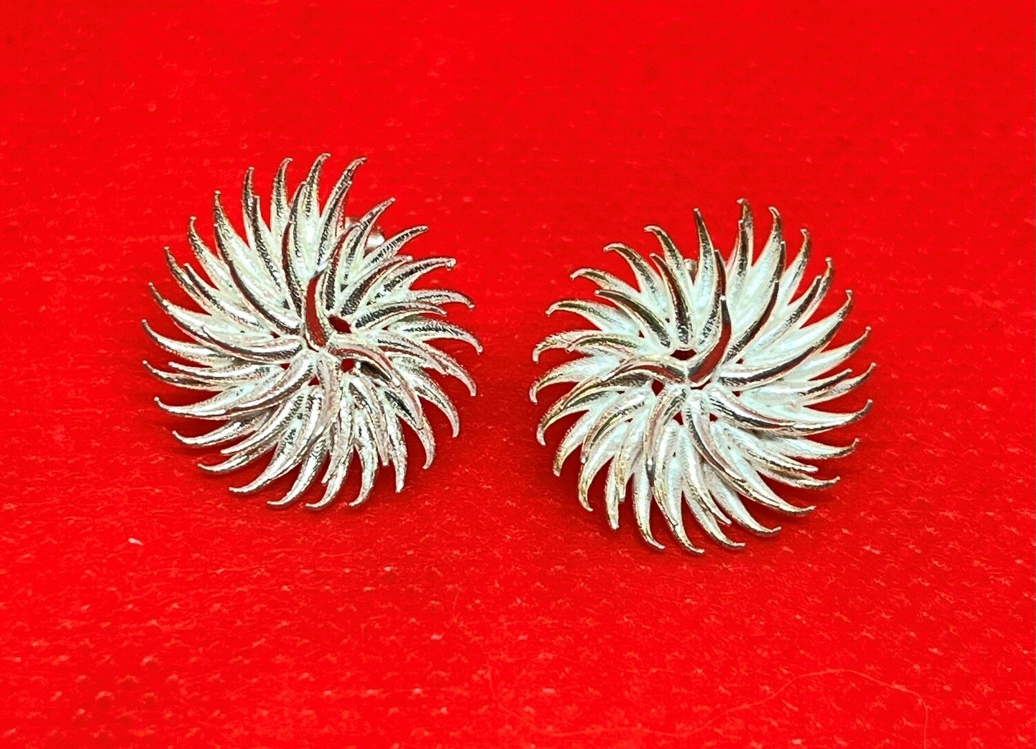 Aldebaran Earring Urchin