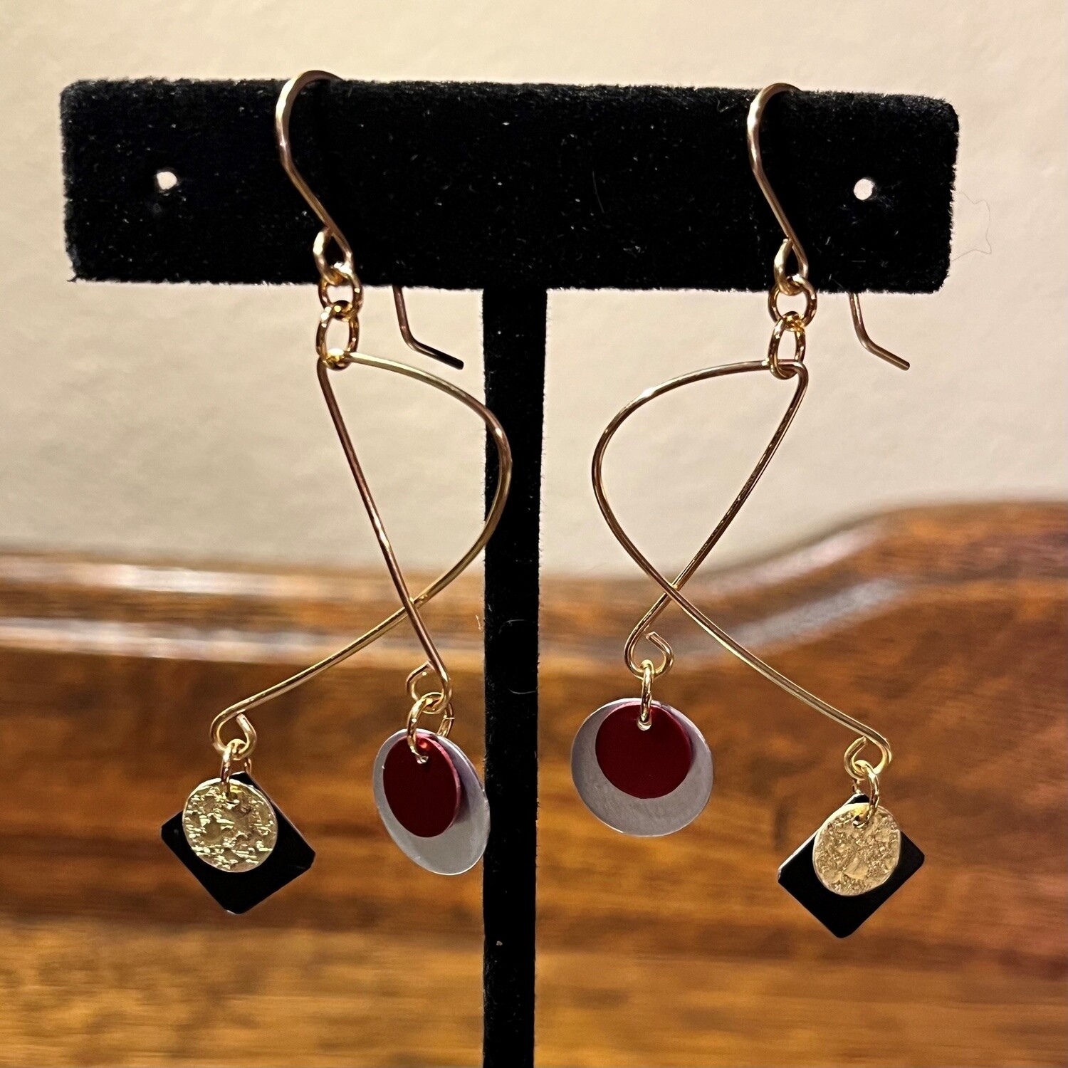 Lenel Earrings - Maggie
