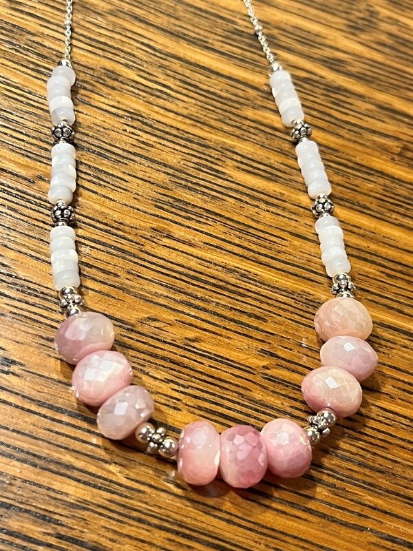 Estancia Mother of Pearl Necklace