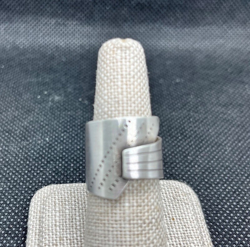 O&#39;Brien Ring Asymmetrical Sz 7.5