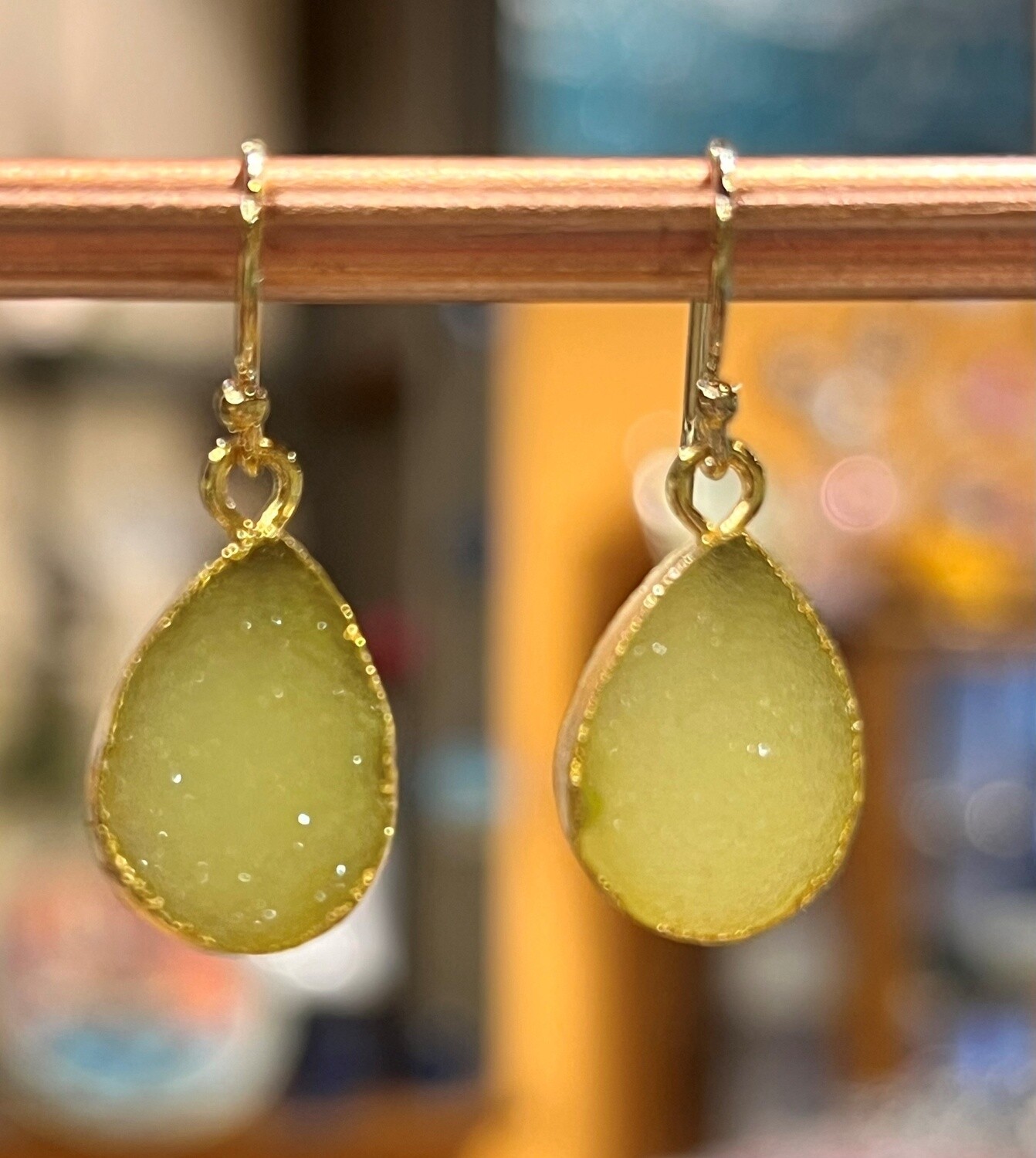 Trueworthy Earring Yellow Teardrop Druzy
