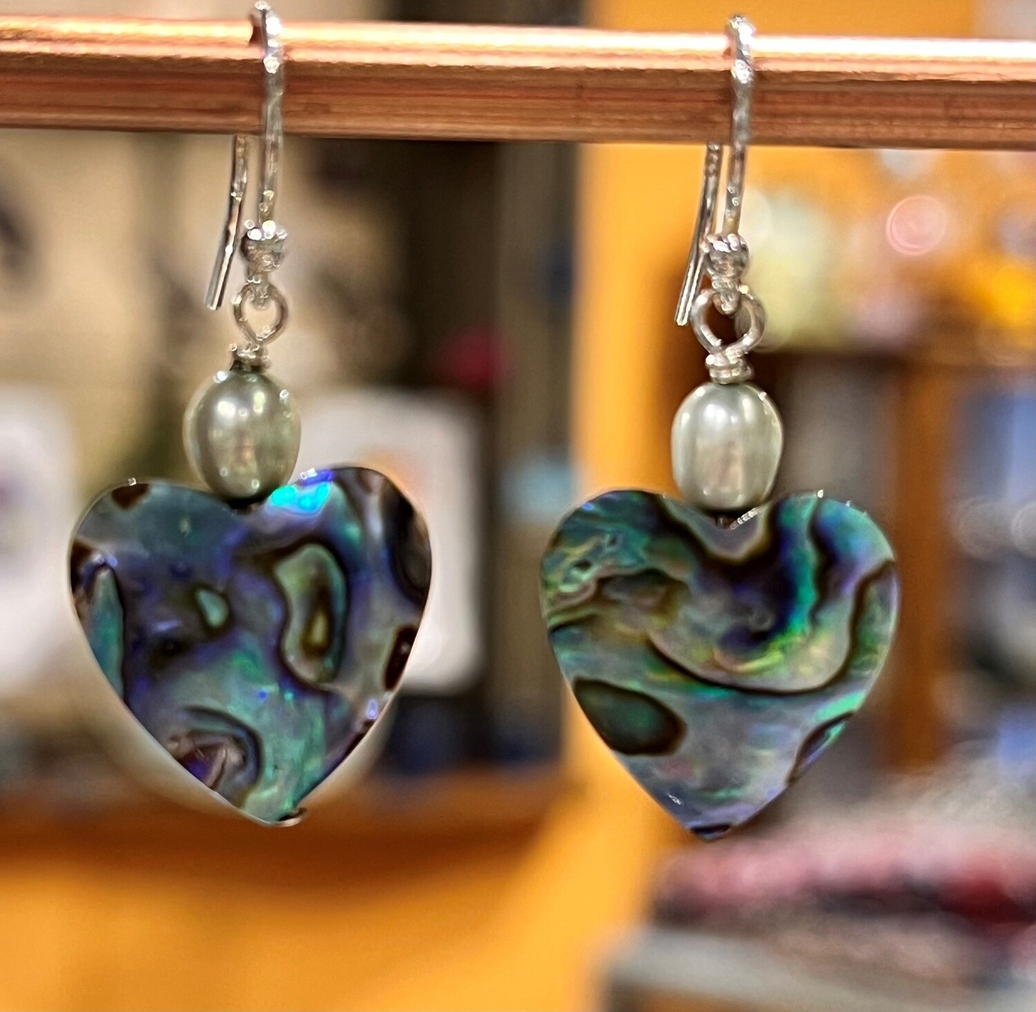 Trueworthy Earrings Abalone Hearts w/Pearl