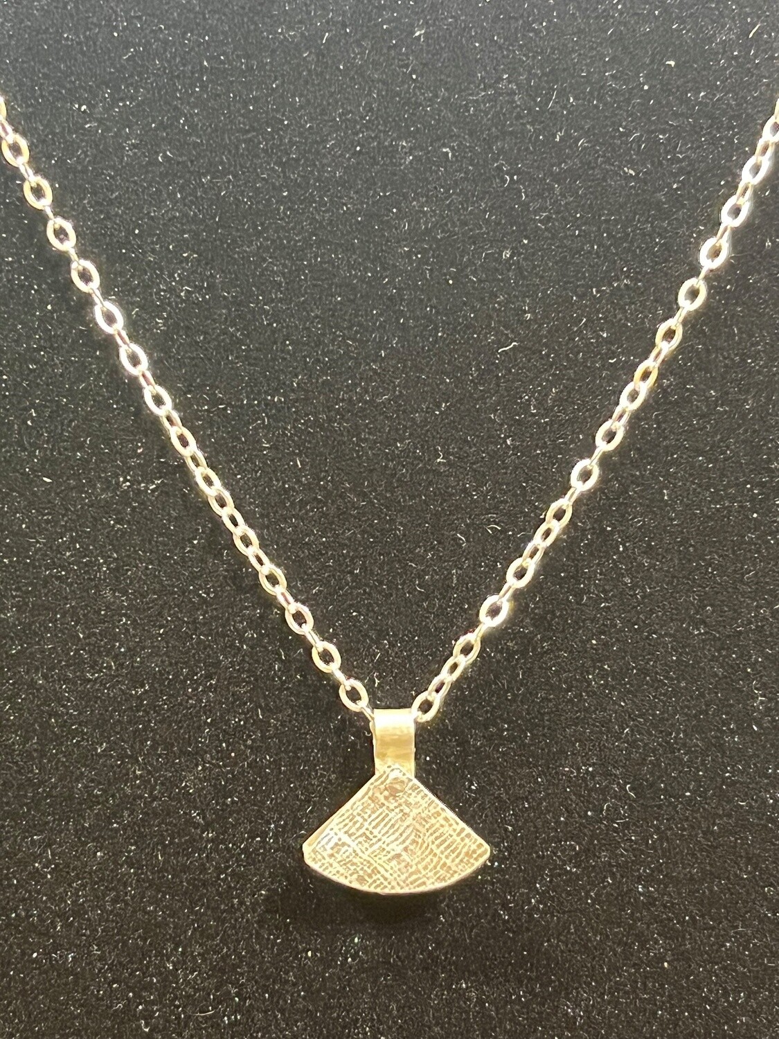 Bent Metal Necklace Double Fan