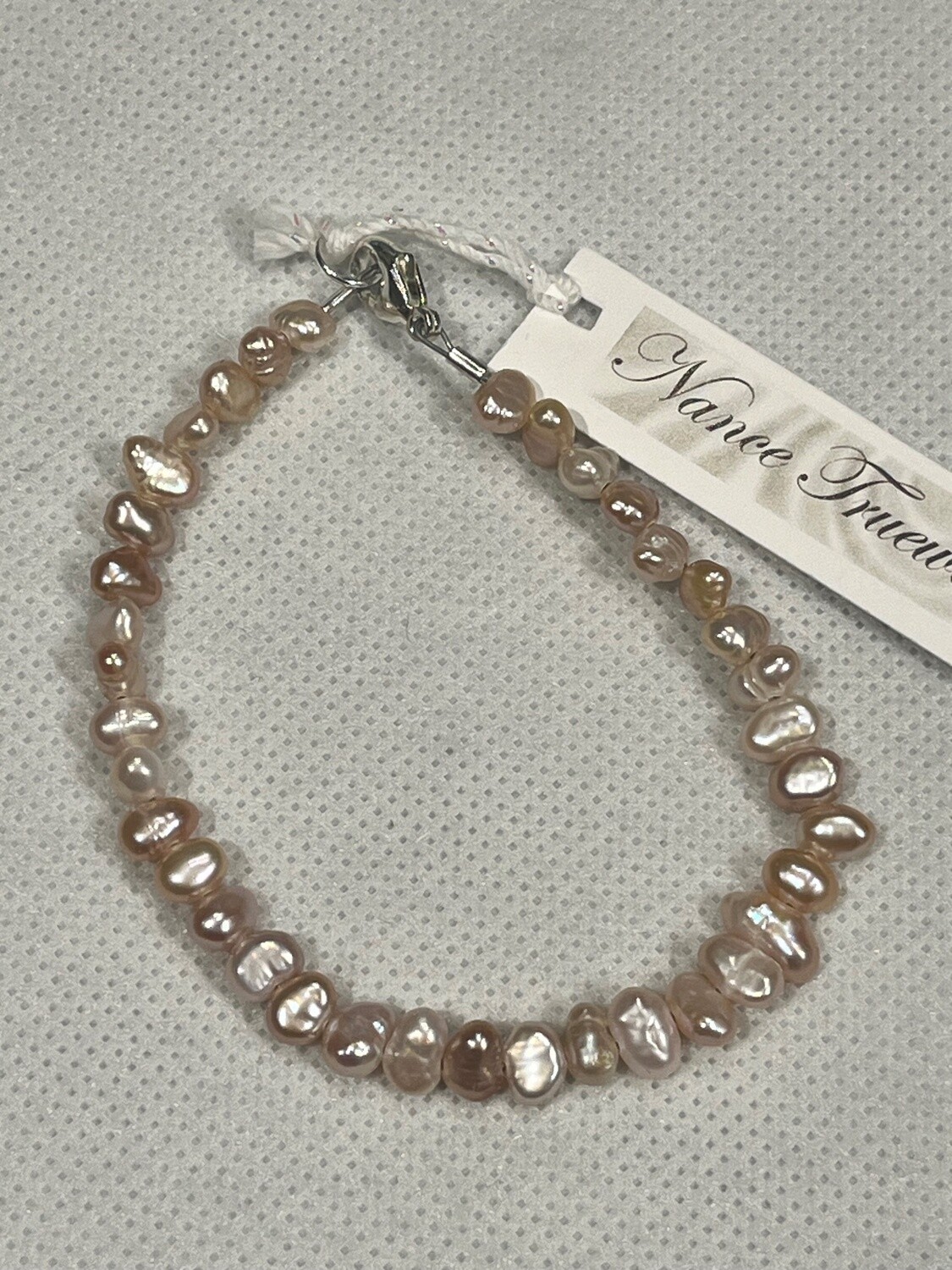 Trueworthy Bracelet Pink Pearl