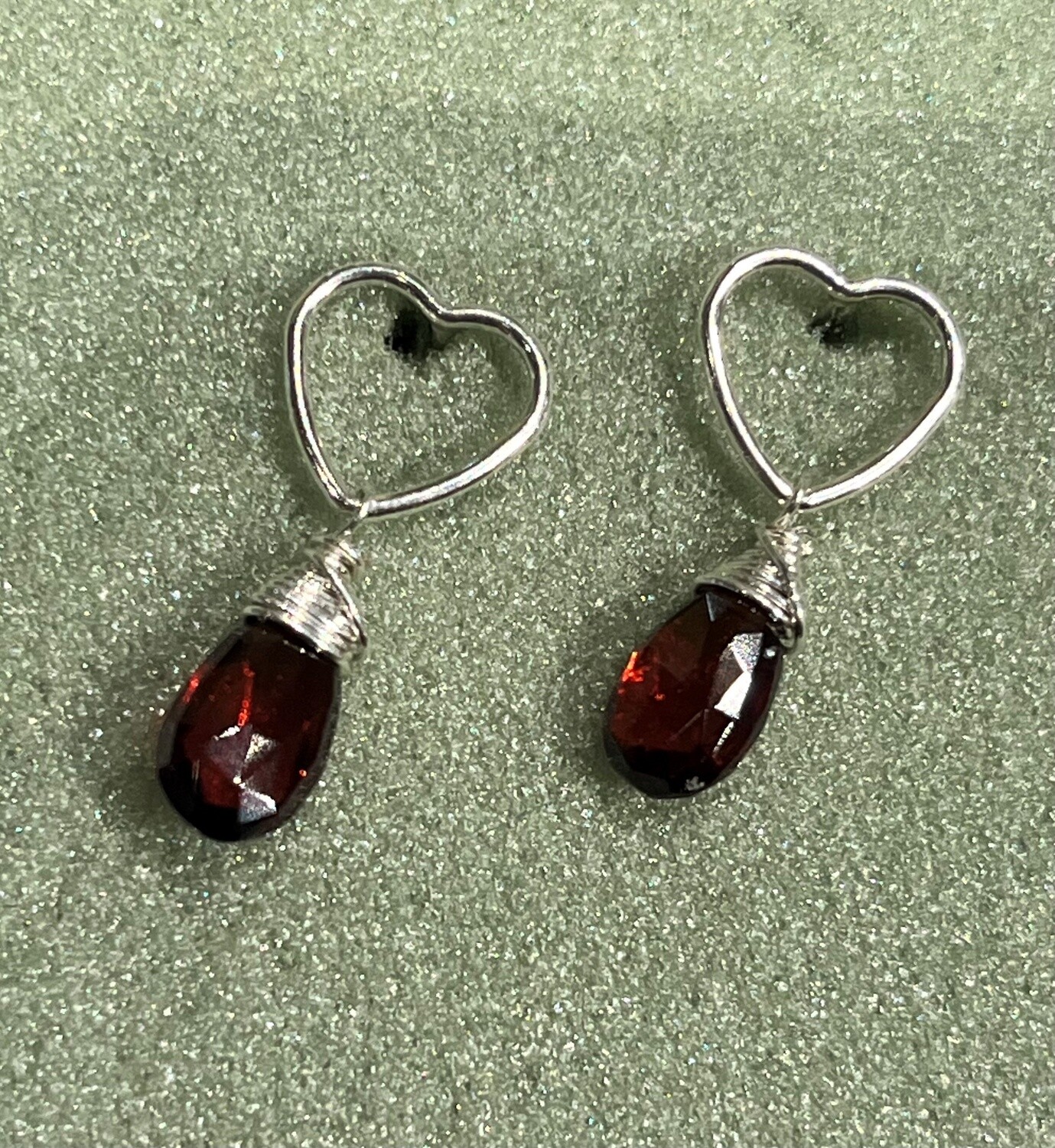Estancia Earring Garnet Heart Posts