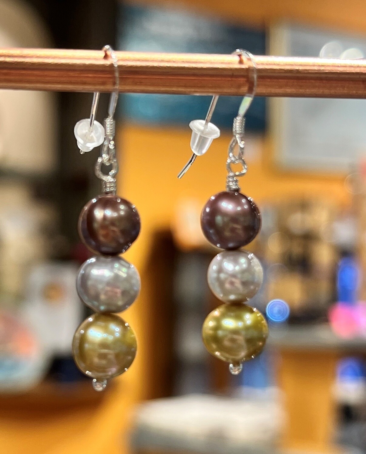 Demitre Earring Stacked Pearls Gold/Gray/pink