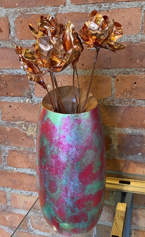 On The Edge Holiday Vase