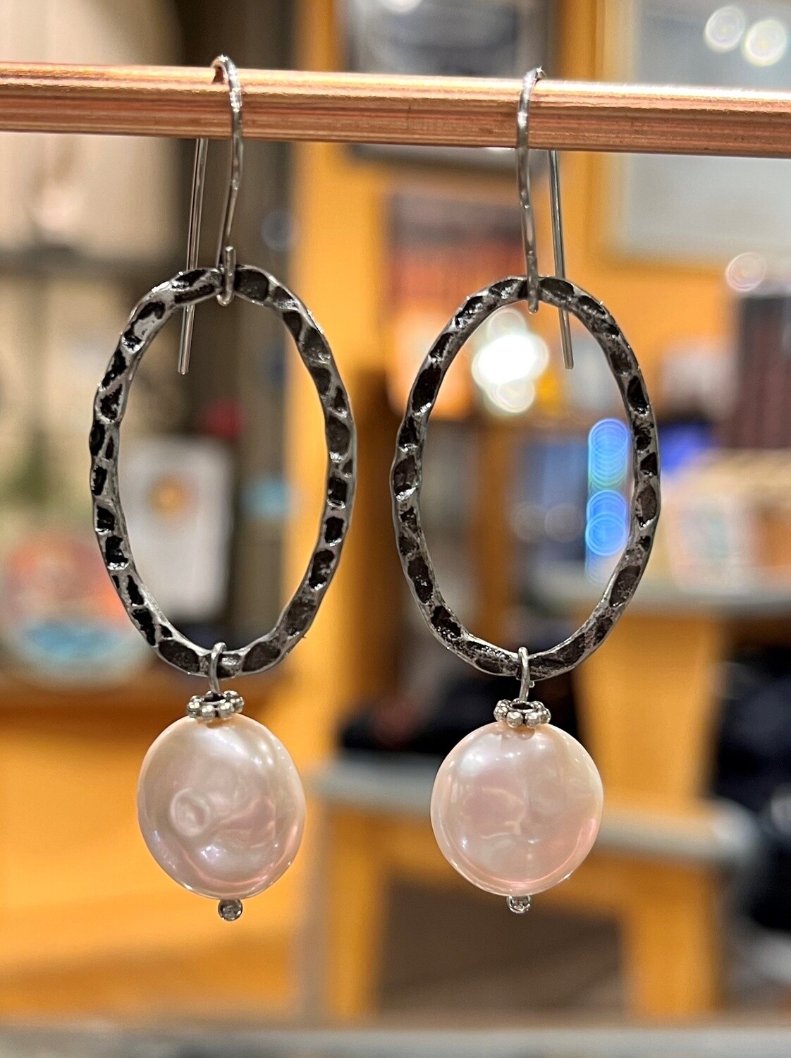 Tsay Earrings Pearl on Hammered Oval