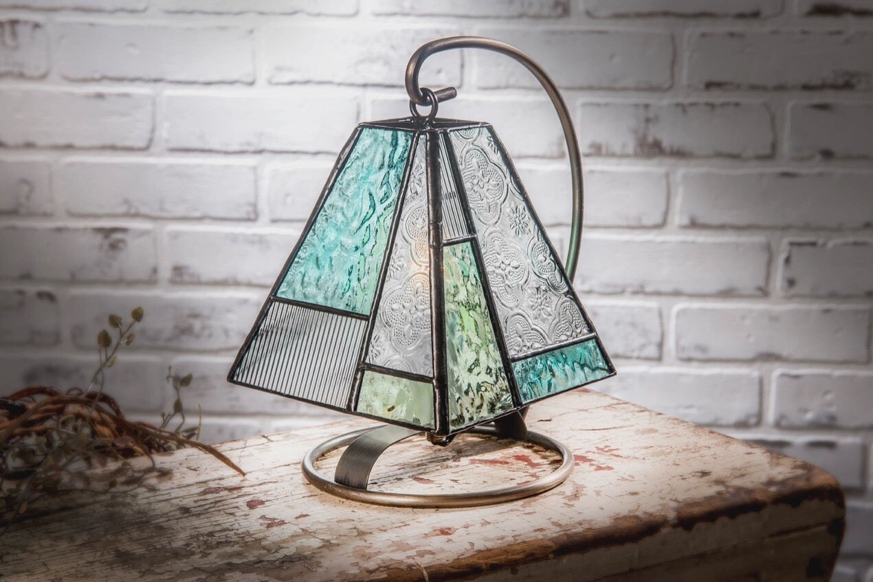 J Devlin Stained Glass Lamp