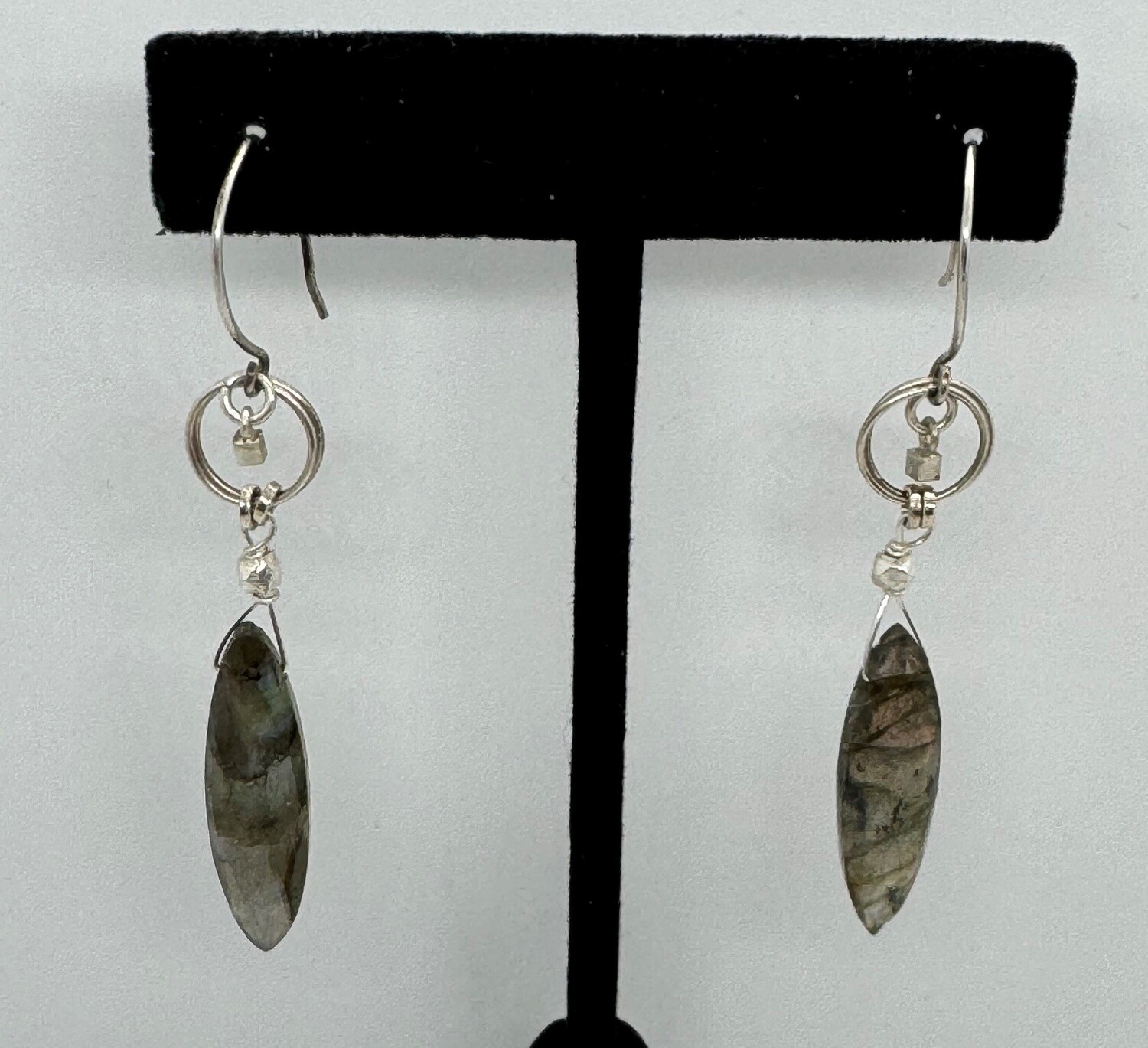 Robb Earrings Labradorite on Silver rings