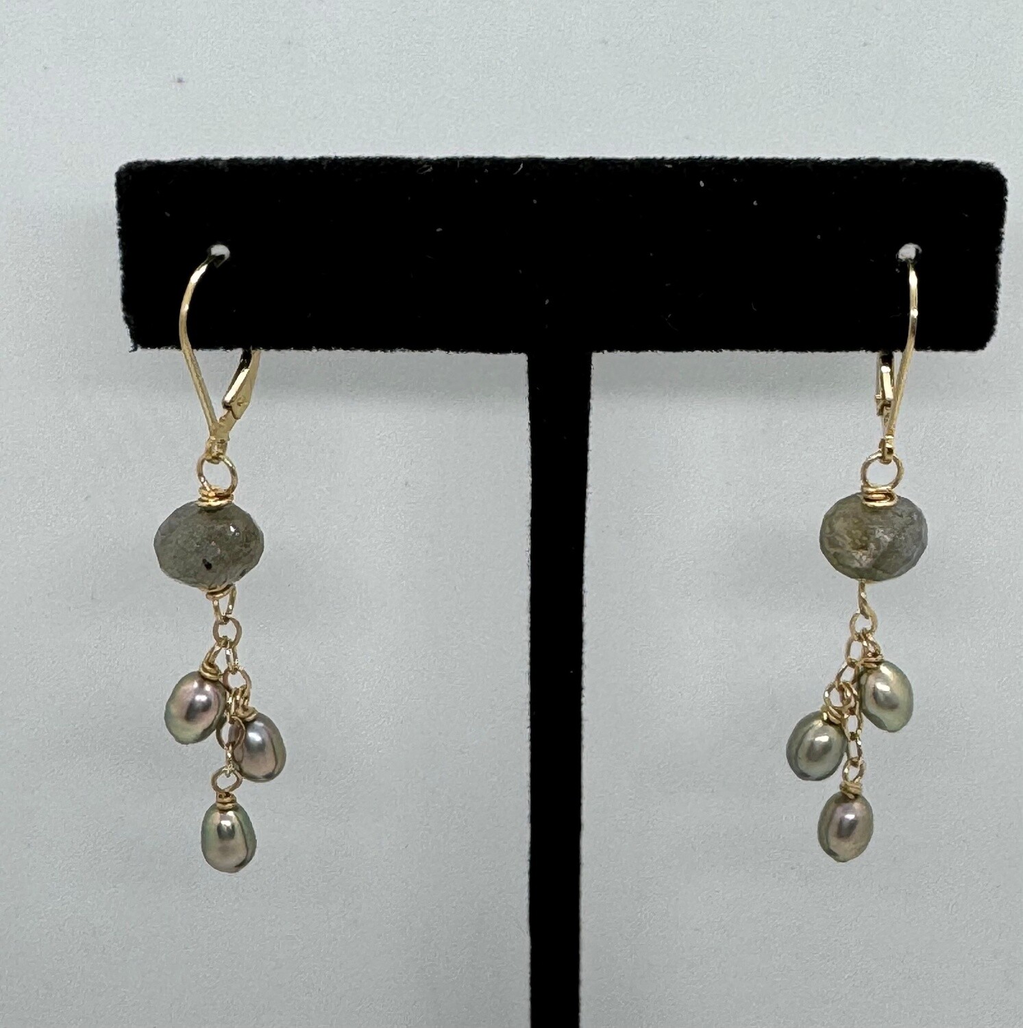 Robb Earrings Labradorite and Pearl