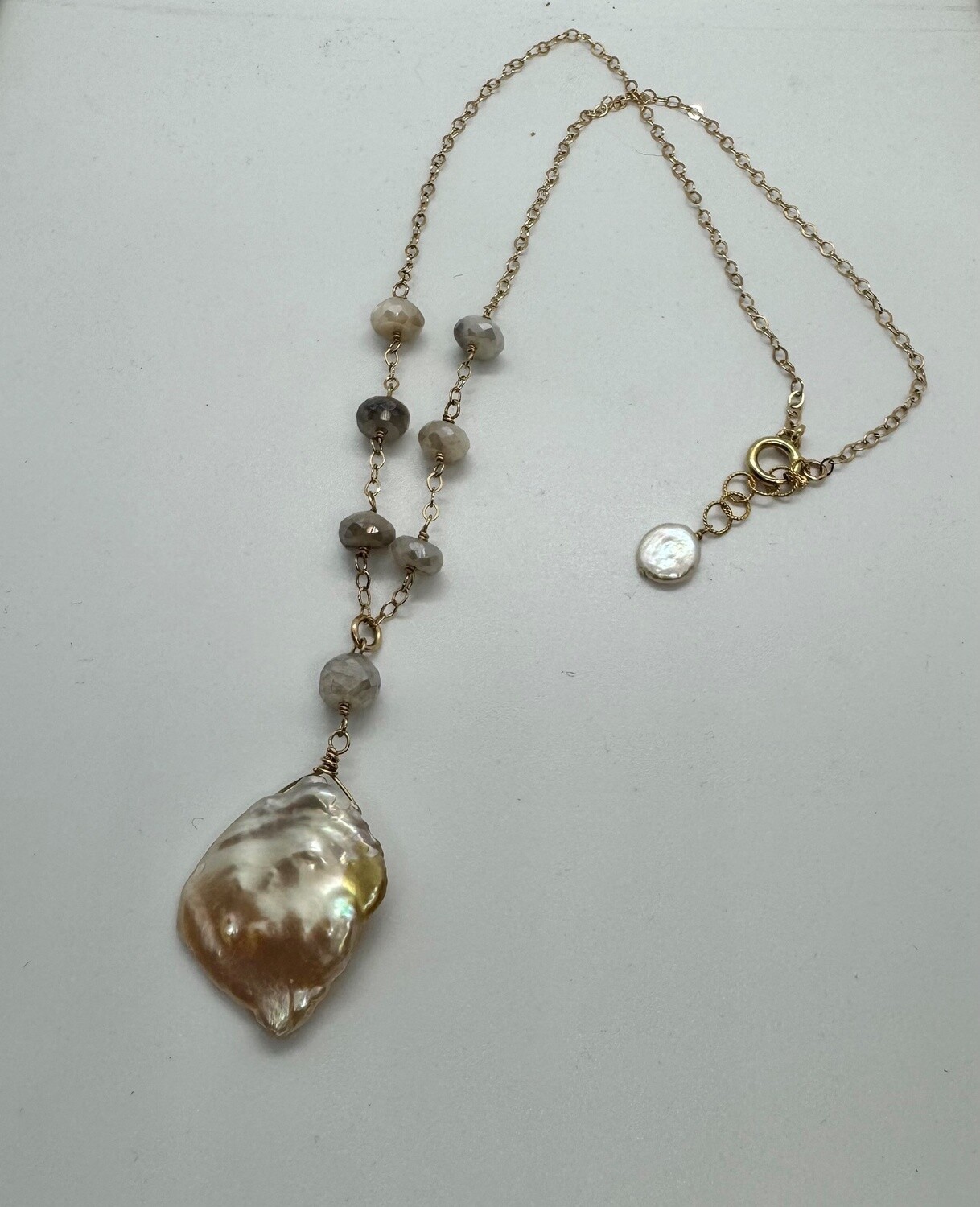 Robb Necklace Mystic Moonstone and Keshi Pearl